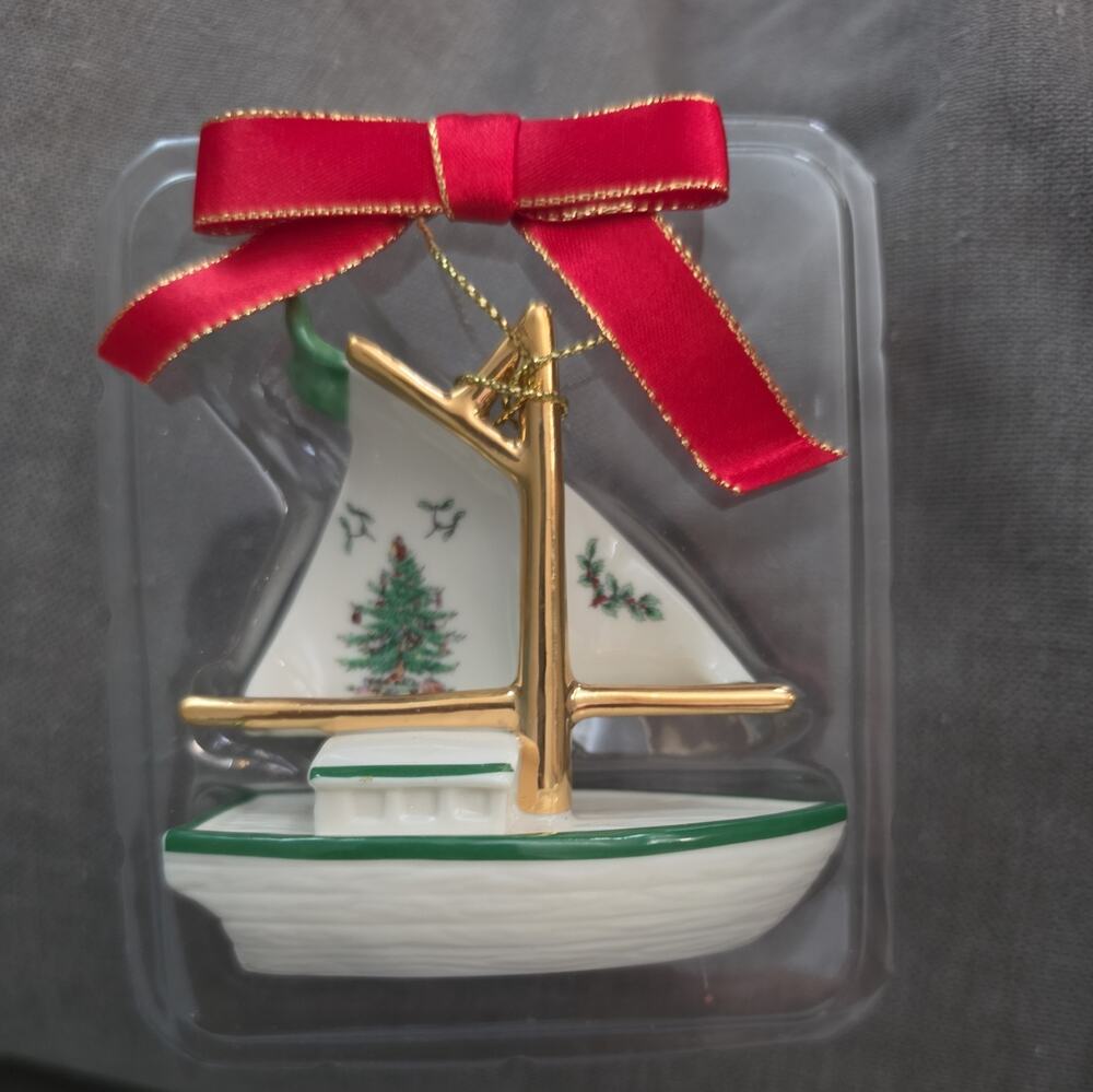 Spode Christmas Tree Sailboat Ornament Vintage Ceramic Porcelain In Original Box